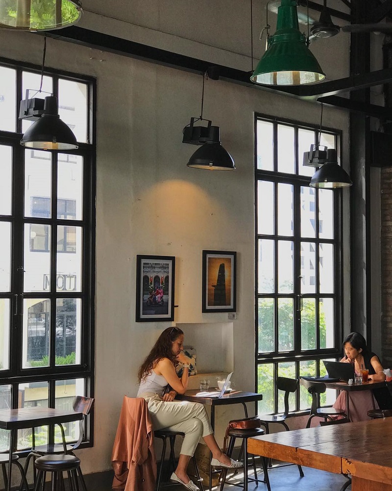 Quán cafe đẹp ở Sài Gòn có thức uống ấn tượng, sử dụng cafe nguyên chất được chế biến tại chỗ. Ảnh: FB The Workshop